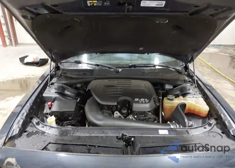 2018 Dodge Challenger Sxt z USA, uszkodzony, nr VIN 2C3CDZAG7JH124222